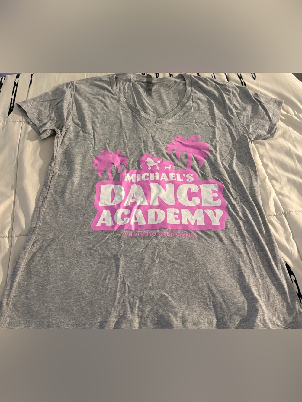 “Michael’s Dance Academy” Jeff Lewis Live | V-Neck Tee | Medium | NWOT